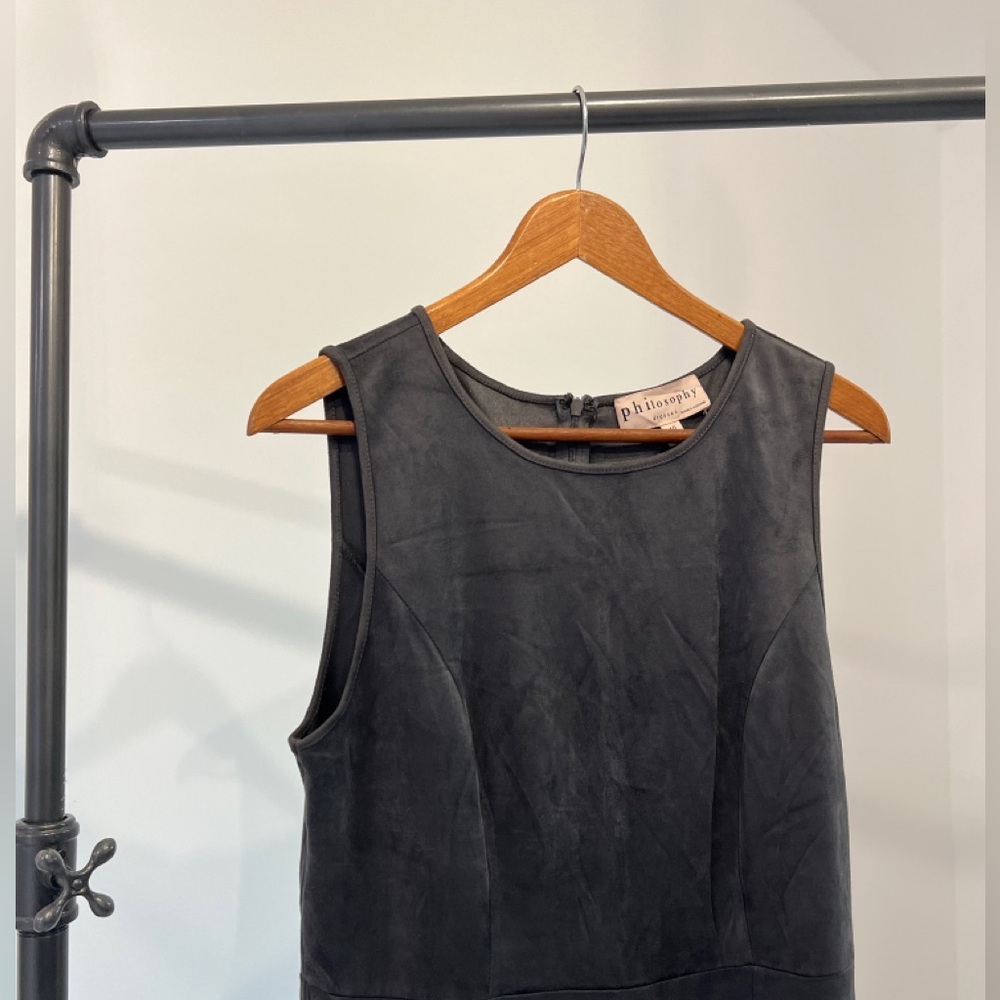 Philosophy Women’s sz. 10 grey suede dress